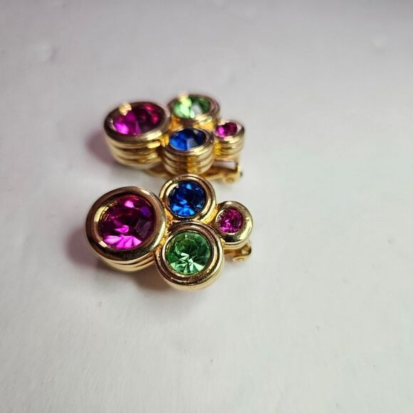Vintage '80s Bezel Set Jewel Tone Multicolor Gold Tone Clip On Earrings - Picture 4 of 8